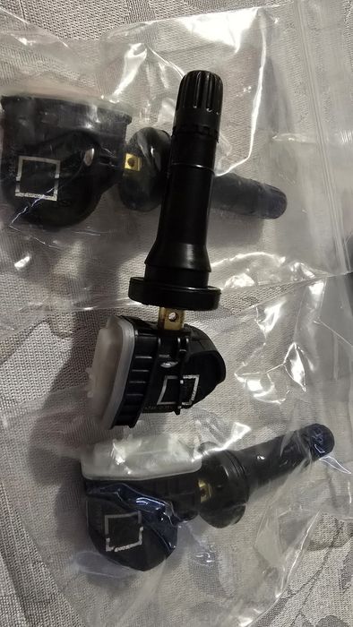 Czujniki ciśnienia TPMS Ford Mondeo Kuga Tourneo Fiesta  w kołach