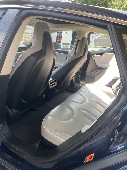 Tesla Model S P85 417к.с 85 КВт. Розмитненна!