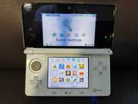konsola Nintendo 3DS oryginalna, brak zasilacza/ładowarki