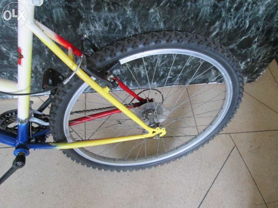 Bicicleta marca cavia roda 26