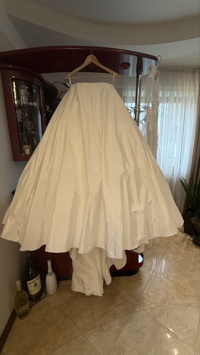 Весільна сукня в ідеальному стані, ручна робота.