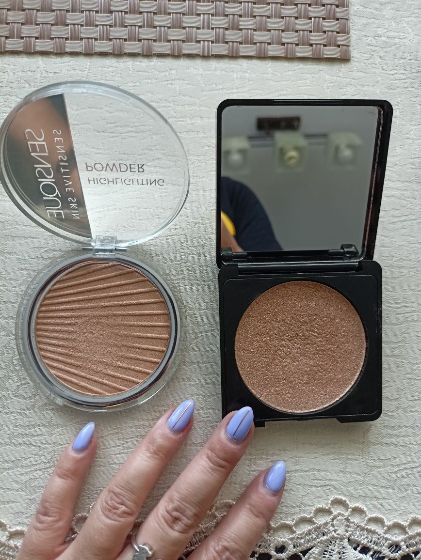 Rozświetlacze Paese wonder glow i Sensique