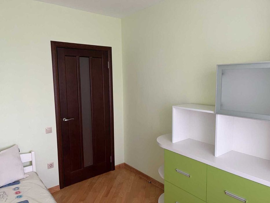 Оренда. вул. Скрипника (Гориня). Сихів. Гарний Ремонт. Паркомісце.