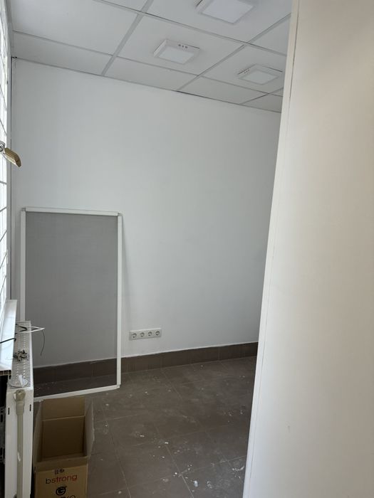 Оренда для майстрів нігтьового сервісу, нарошування вій, брови, ламін.