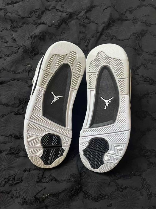 Buty Trampk Jordan 4 Retro military black R.38