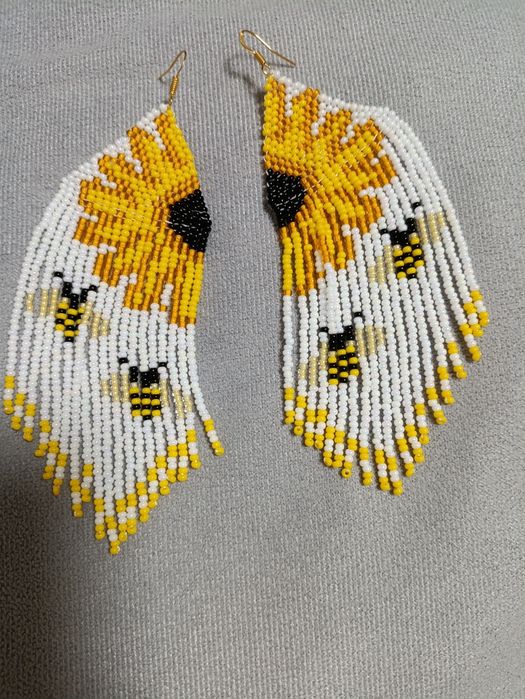 Вироби з бісеру, ціни від 120 грн.