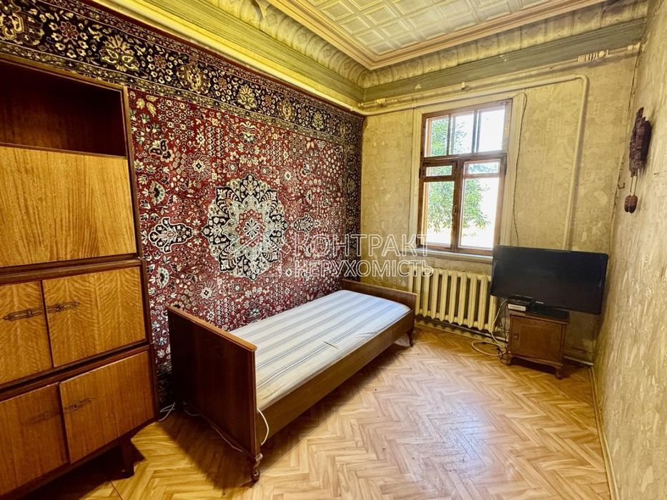 Продам 2 к квартиру у приватному будинку район вул. Польова