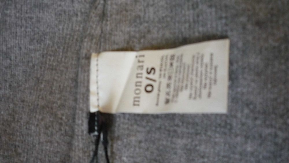 Czapka damska Monnari z cyrkoniami