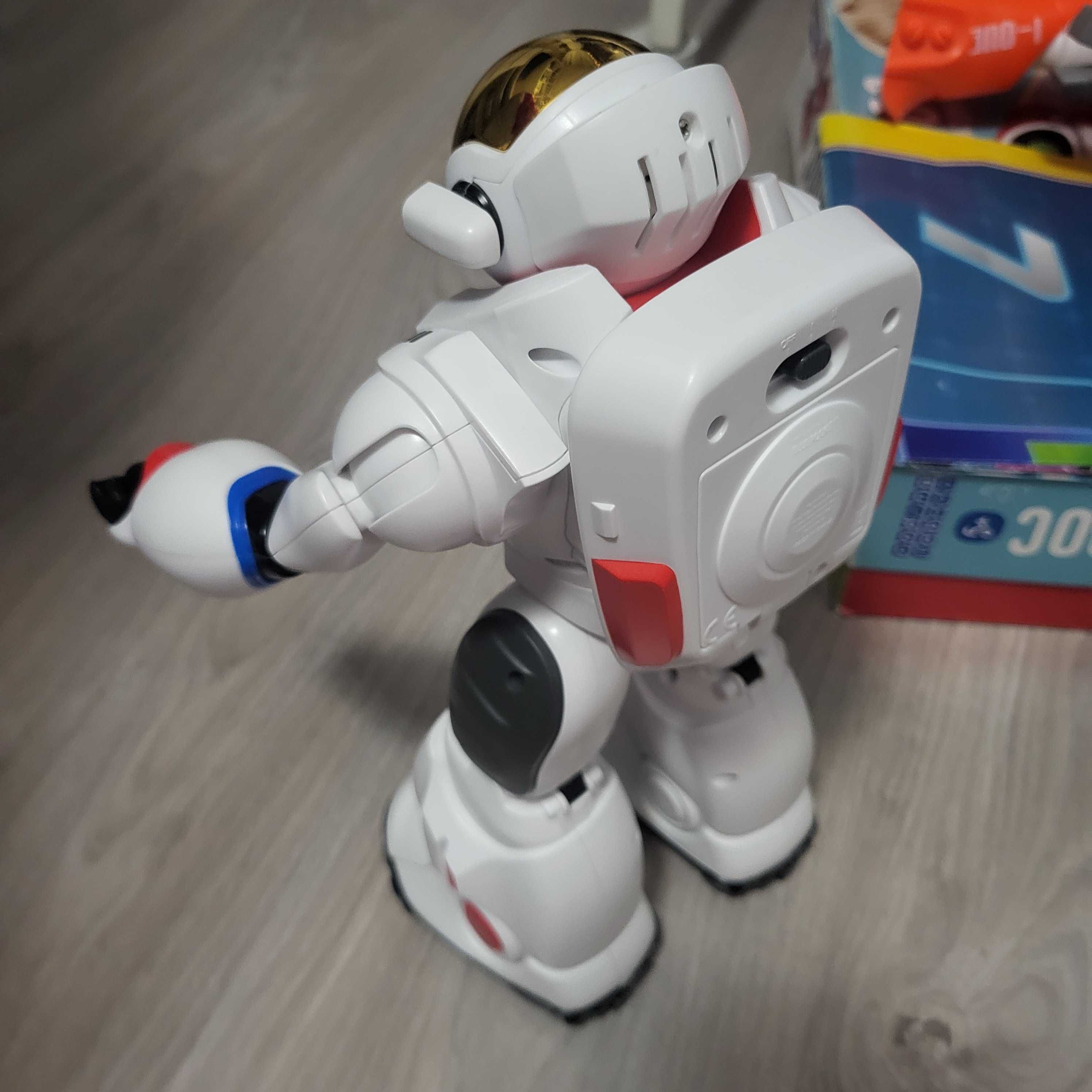 Robot kosmonauta