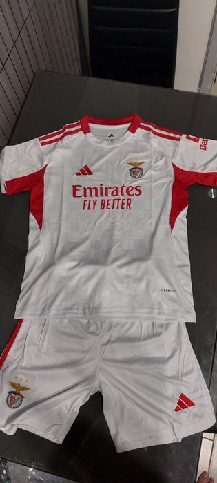 Camisola benfica crianca tamanho 5 6 anos