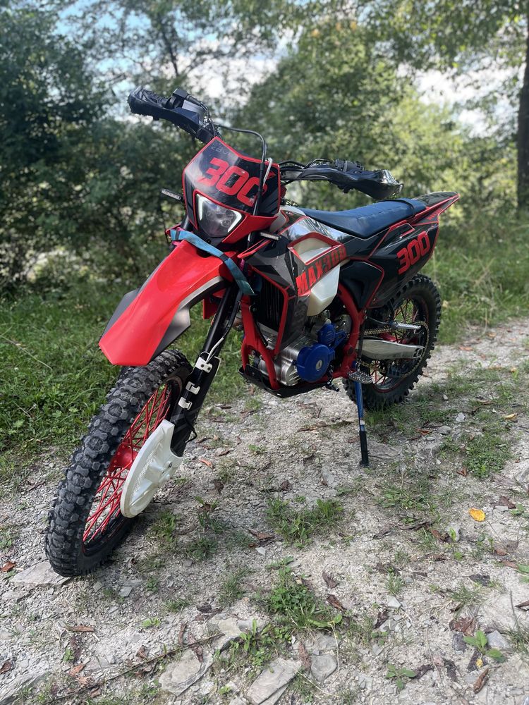 Продам мотоцикл KOVI MAX 300