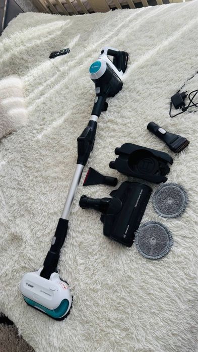 Пылесос Bosch BCS71HYG2 Unlimited 7 ProHygienic Aqua