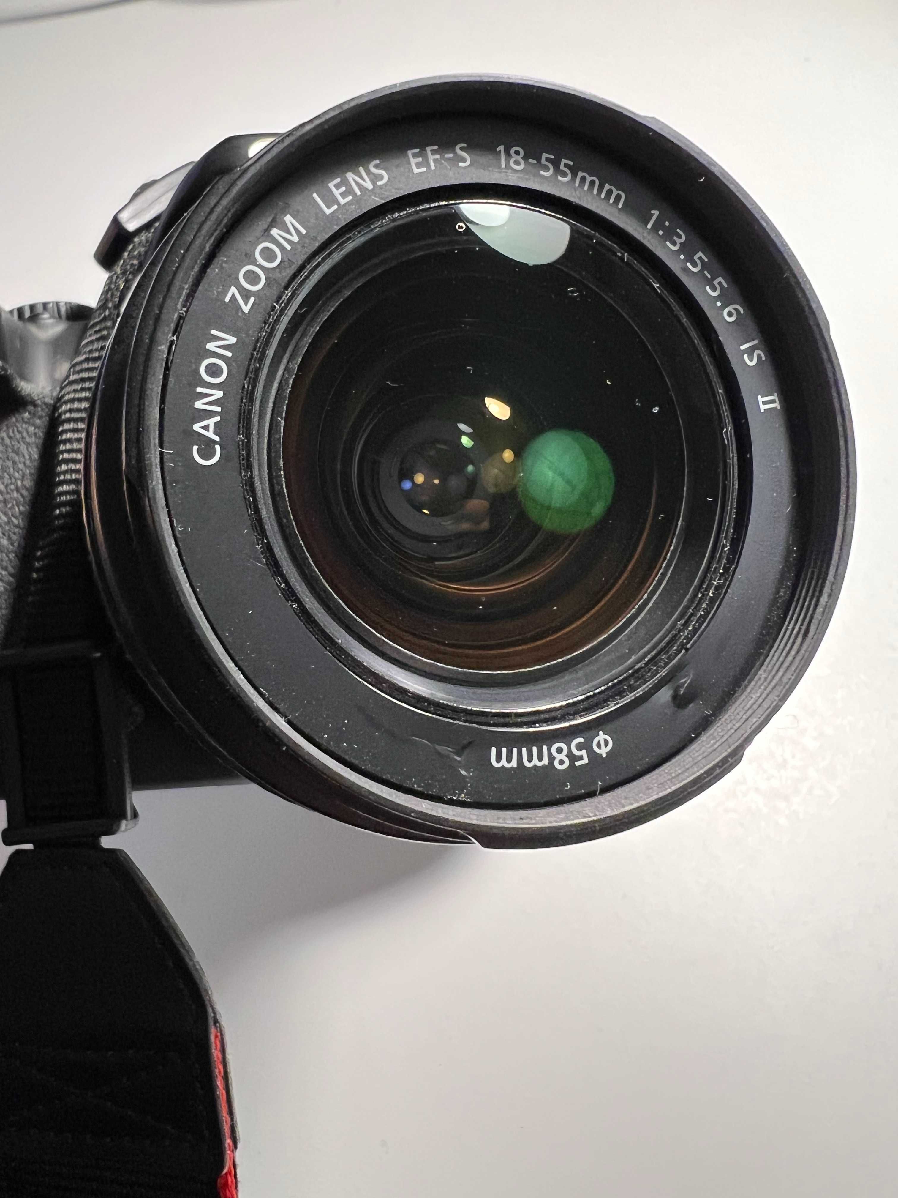 Zestaw Canon EOS 650D + torba + lampa + dodatki