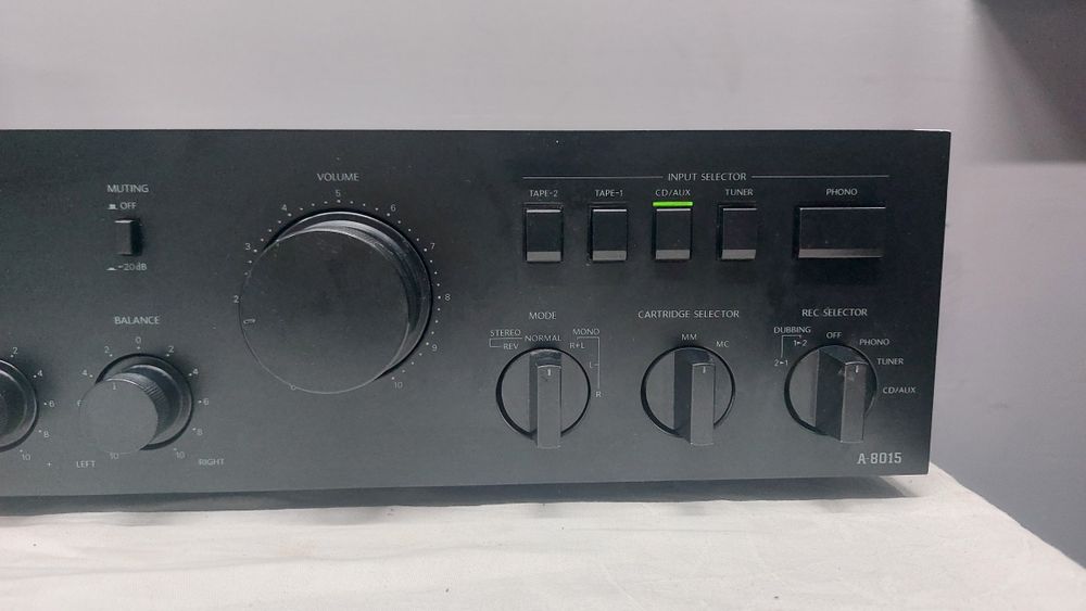 Onkyo A8015 підсилювач в чудовому стані