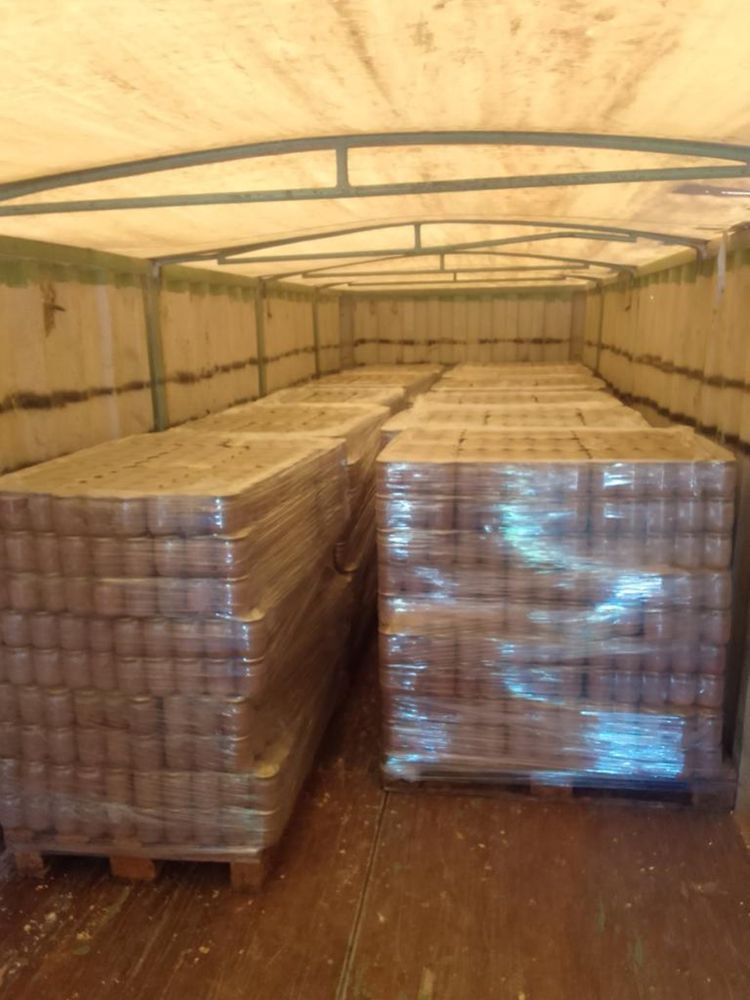 Продам тушенку говяжью и свинную