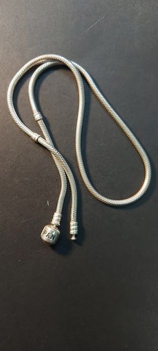 Colar e pulseira Pandora