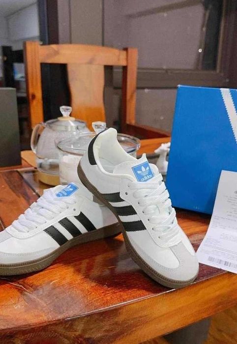 adidas originals SAMBA OG Metallic Silver Rozmiar Biegania / ROZ.42.5