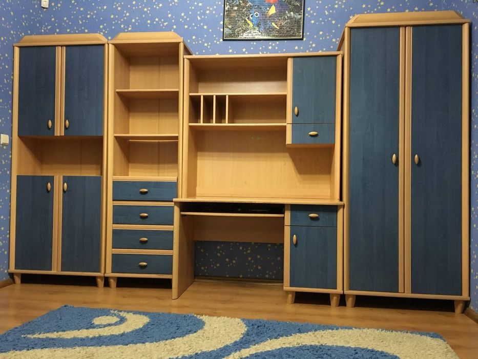 Комплект дитячих меблів