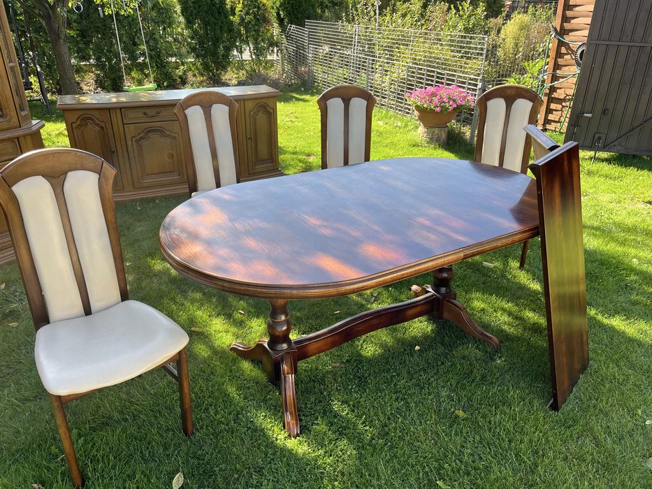 Stół drewniany, 8 krzeseł drewno skóra