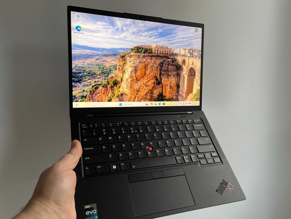 Lenovo ThinkPad X1 Carbon Gen 11 i7-1355U 32GB 512 SSD OLED W11P FV 23