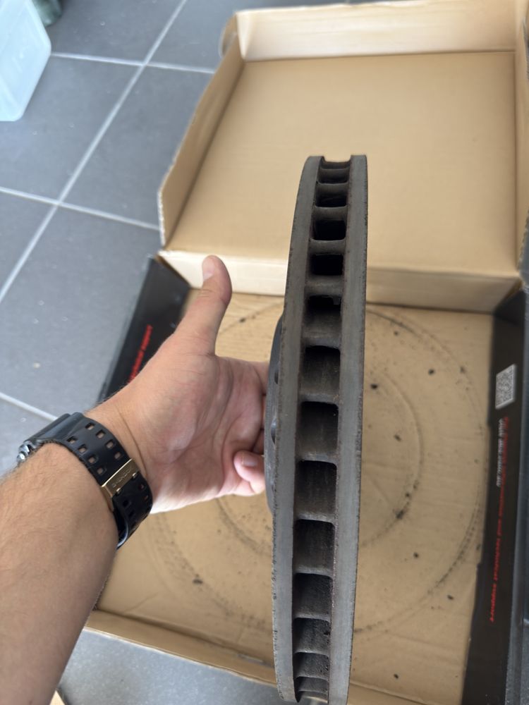 Tarcze hamulcowe oryginalne + klocki Audi q7 4m 375mm q8