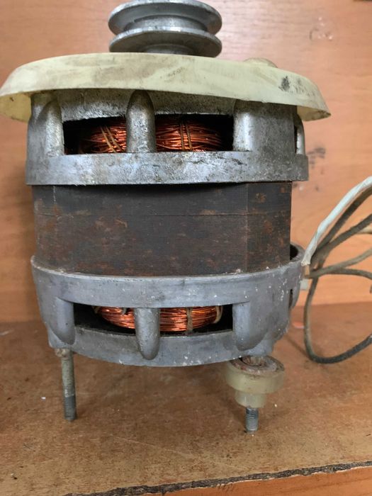 Электромотор  220 Вт