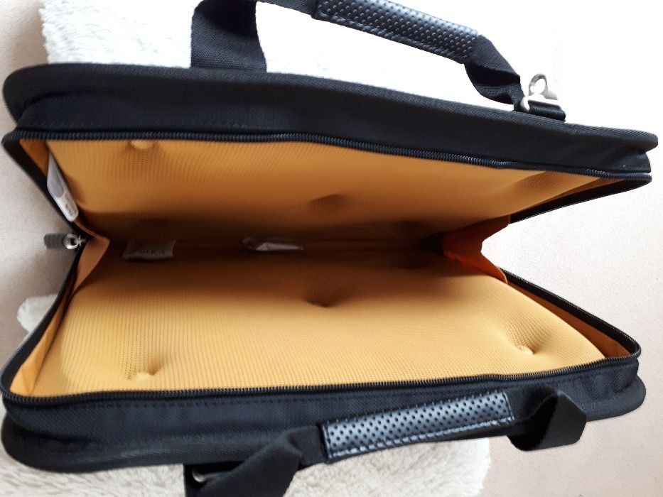 NOWA Torba na laptopa SAMSONITE 15,4 DWA Pendrive 8GB GRATIS
