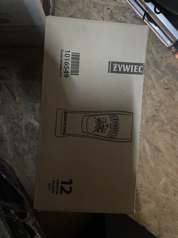 12 szklanek do piwa