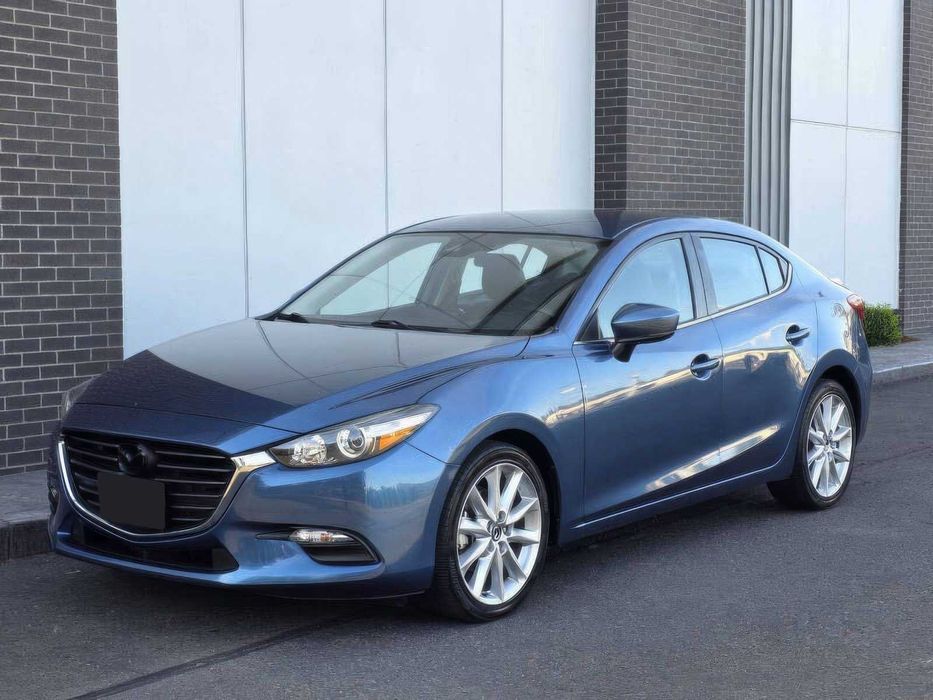 Mazda 3      2017