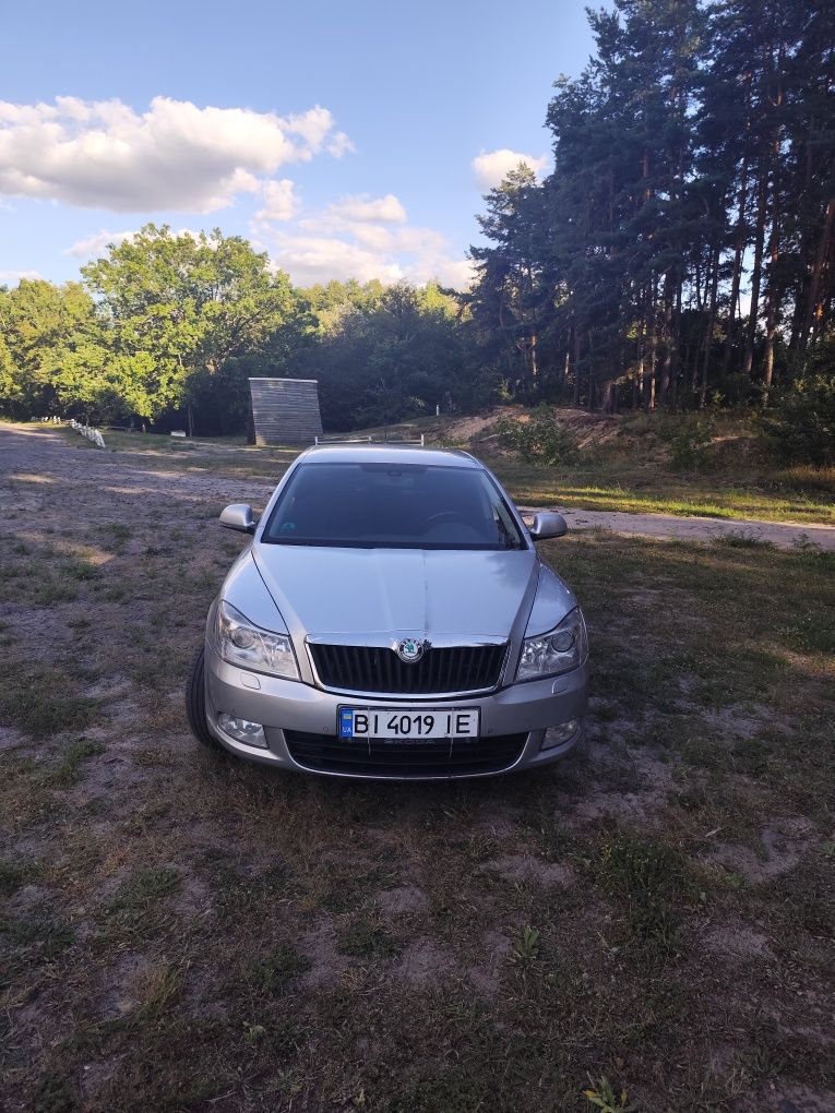 Продам автомобіль SKODA OCTAVIA