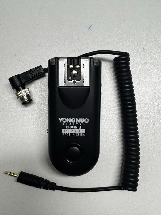 Спалах для фотоапаратів Canon  YONGNUO Speedlite  YN560 IV + подарунок