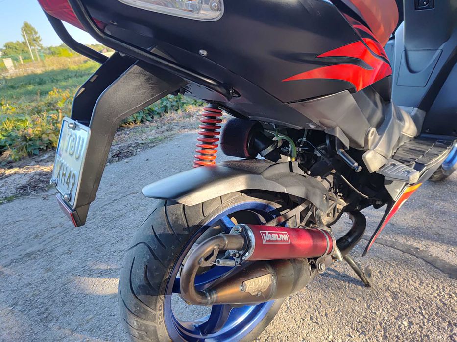 Aprilia sr50(70)ccfactory w idealnym stanie niski przebieg zrywnymocny