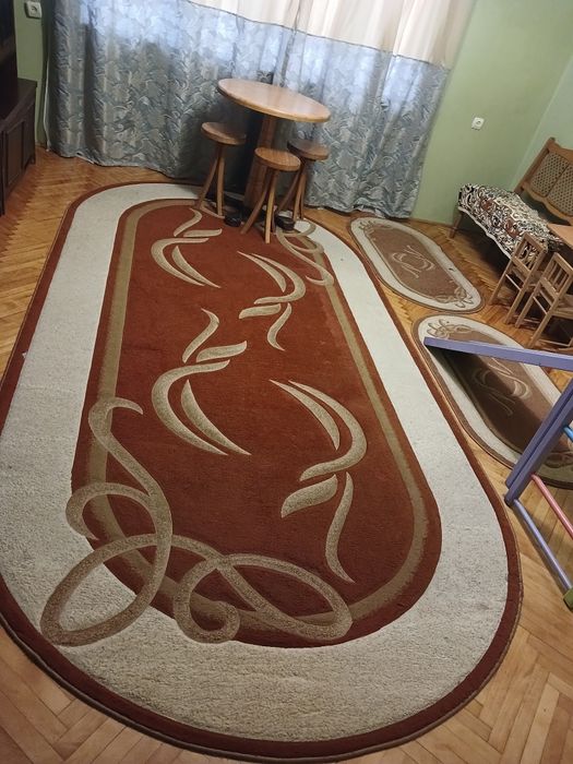 Килим для дому чи дачі