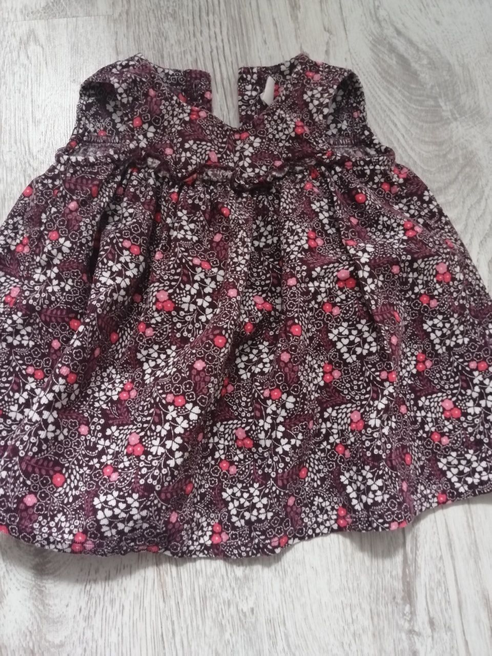 Sukienki 2szt h&m 5 10 15