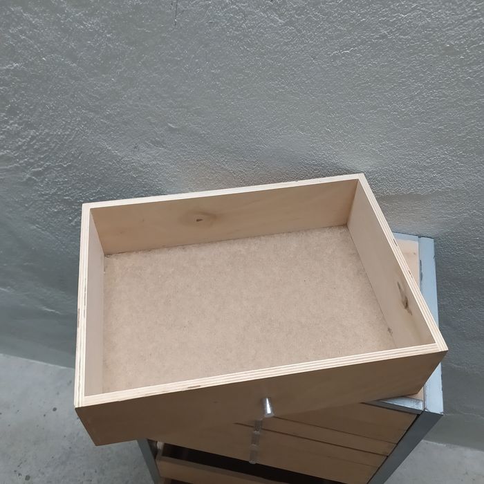 Szafka warsztatowa, metal + sklejka, 8 szuflad