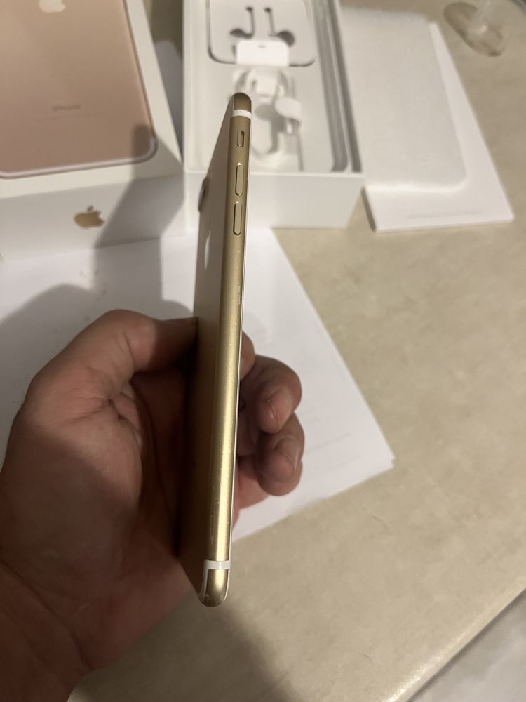 Iphone 7+ plus GOLD idealny