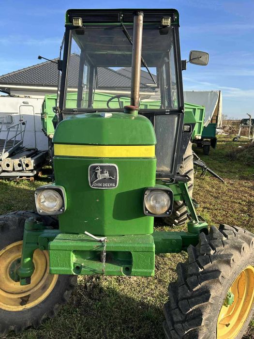 Ciągnik JOHN DEERE 2140