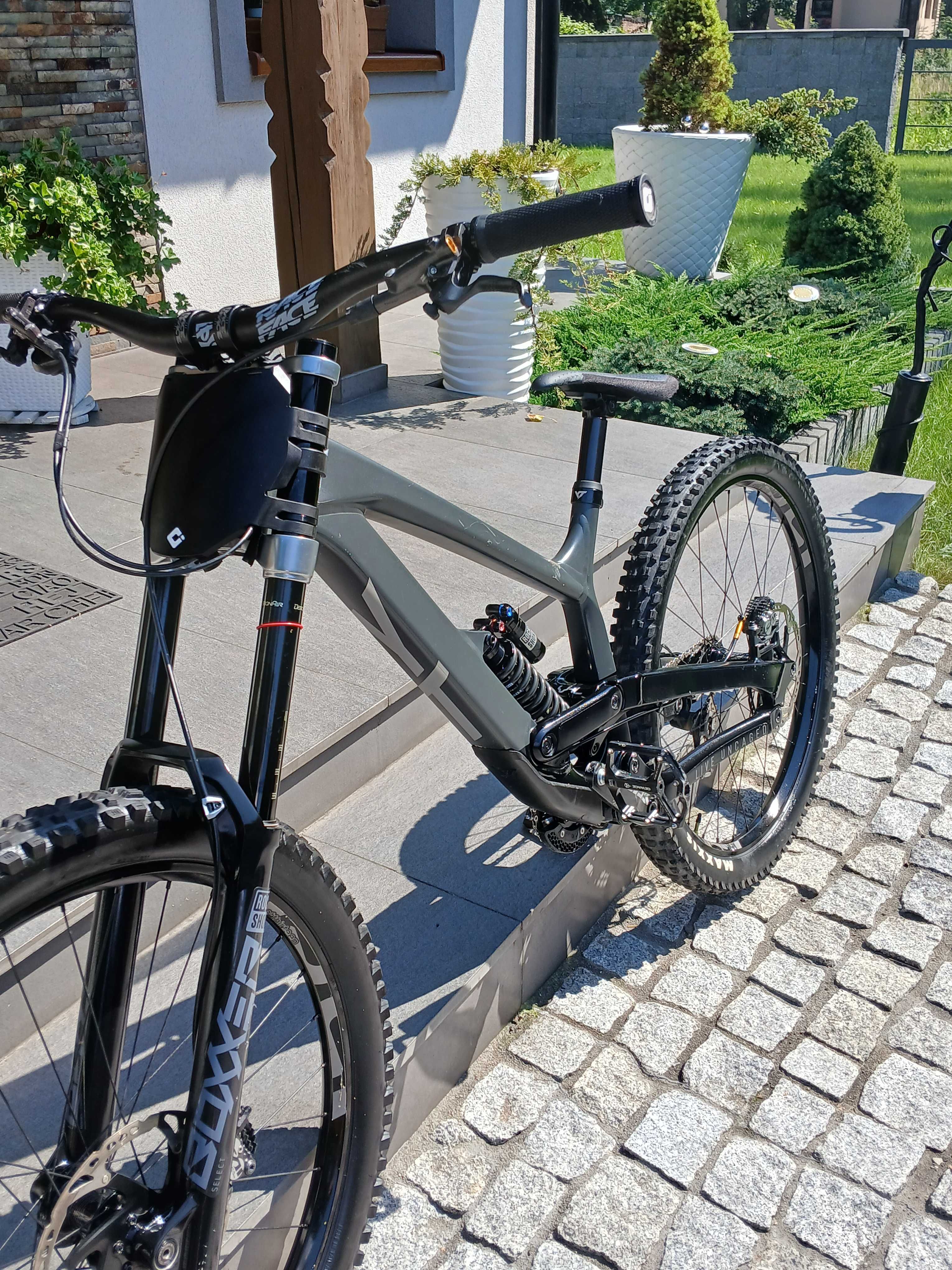 Yt tues core 1 rozmiar L 2022 downhill/freeride