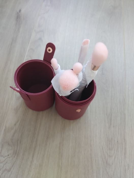 Nowe pędzle Douglas zestaw 7 szt.