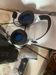 Vendo PlayStation 5 edição digital 1tb , com fones, comando e fifa 25