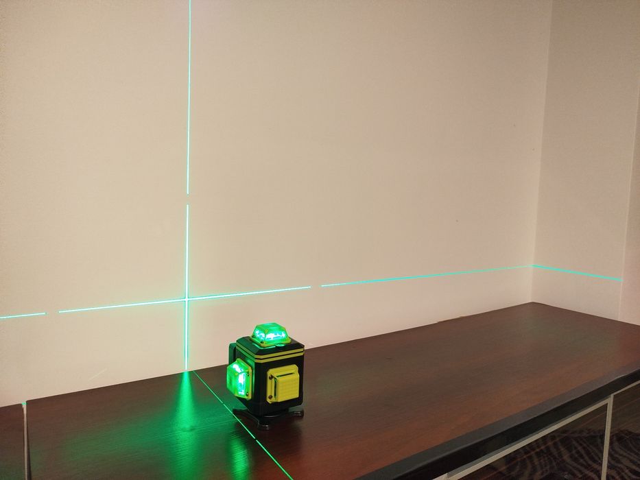 Laser krzyżowy zielony mocny