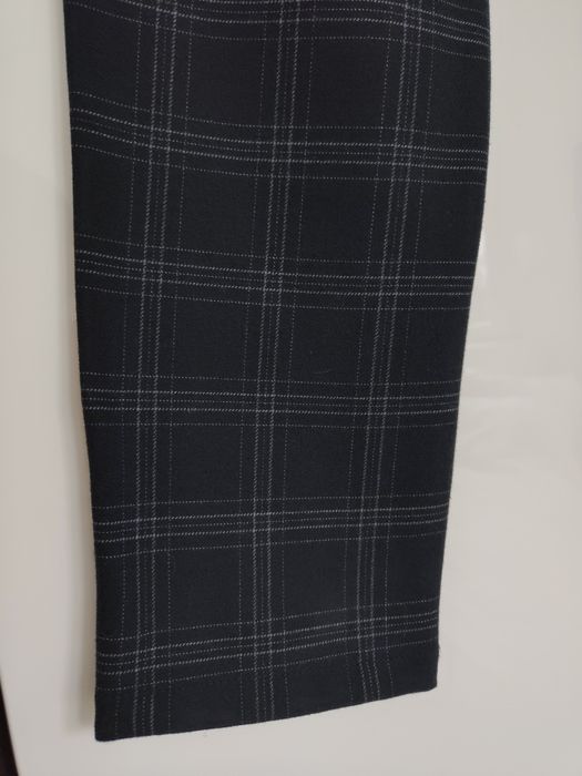 Męskie materiałowe spodnie w kratę, Zara, r. 38