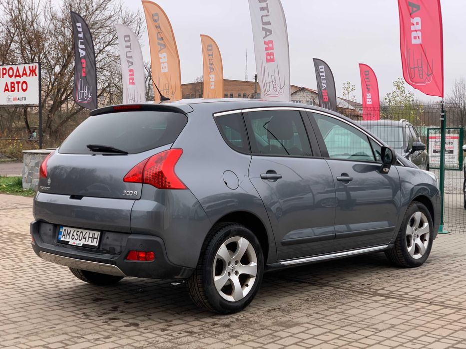 Peugeot 3008 2011