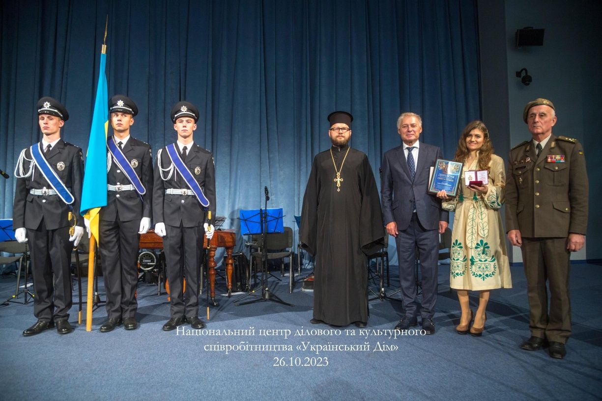 Переводчик с и на английский язык любой сложности и  в любые сроки