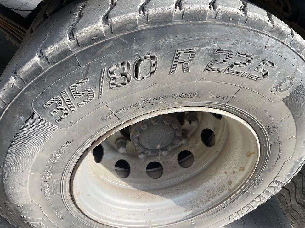 komplet opon  315/80 R 22.5