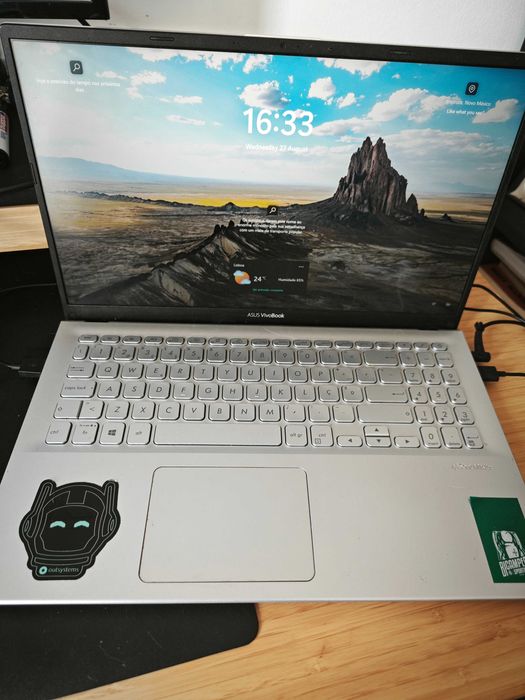 Vende-se PC Portátil Windows ASUS VivoBook!