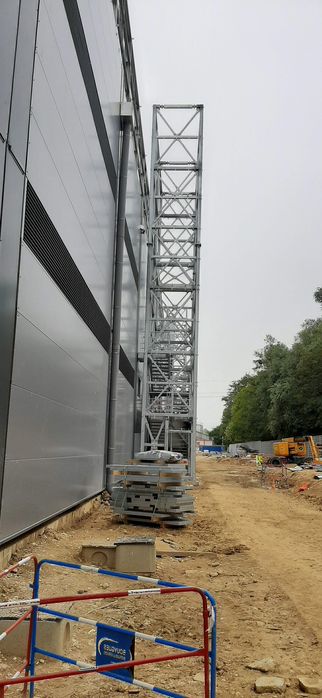 Telhados e estruturas metálicas