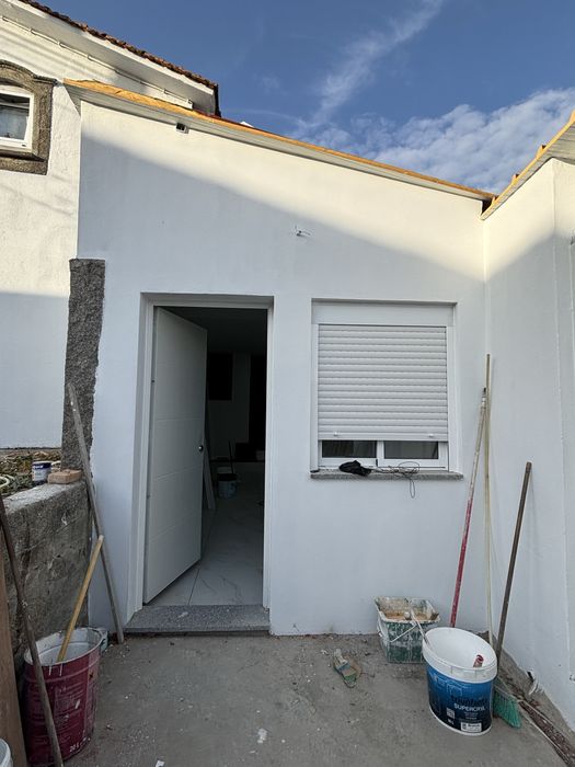 Arrenda-se andar moradia