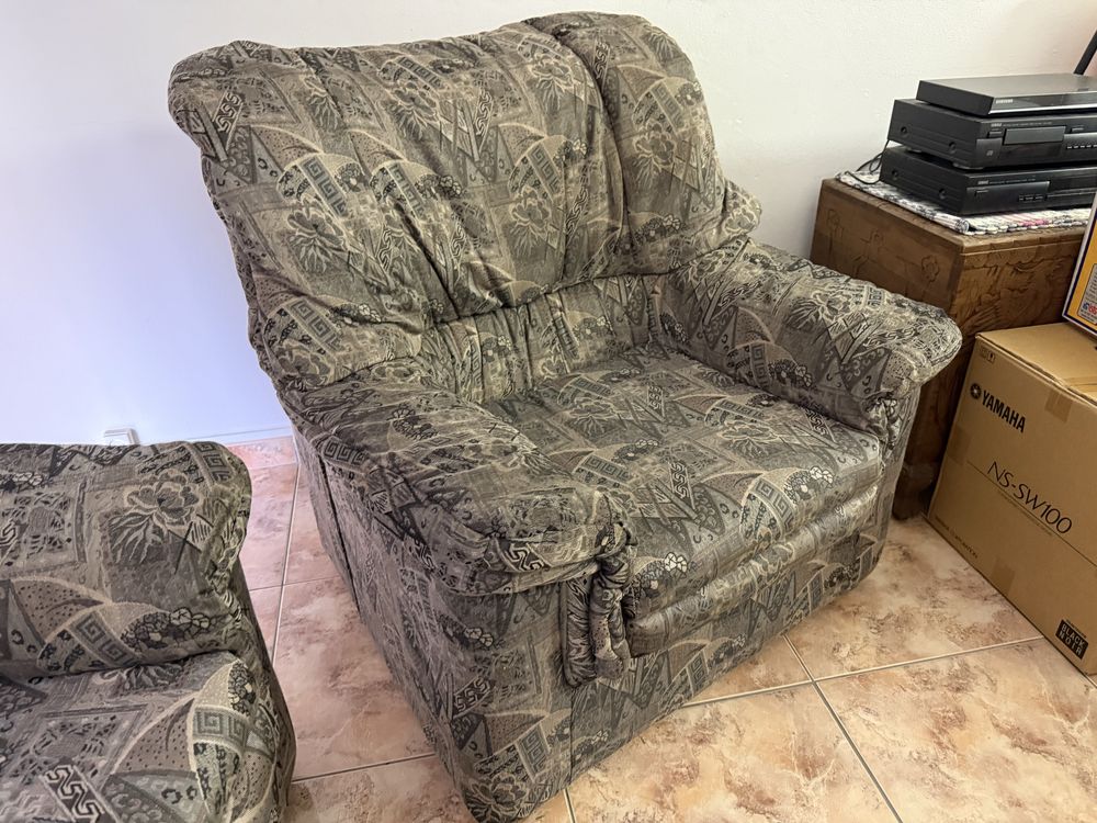 Conjunto 3 sofás (sofa cama)