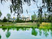 ТЕРМІНОВО ! Продаж заміської резиденціїї з власним озером в Вишеньках.